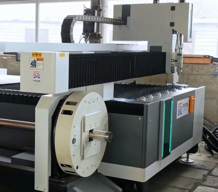 FL-L1560FR-1000-D220-Raycus Лазерный станок для резки листового металла и труб